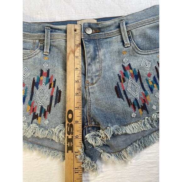 ROXY Juniors Size 9/29 Embroidered BOHO Southwest Print Jeans Shorts Frayed Hems - Picture 10 of 14